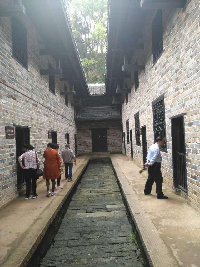 貢元牌匾值錢嗎_貢院匾額題字_世貢第匾額