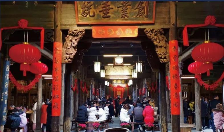 匾額怎么量_啟功題書畫院扁匾額_天下第一關(guān)匾額朝