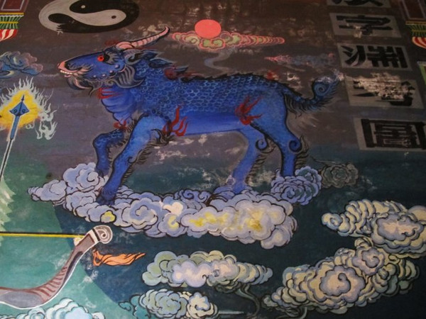 黑色匾額大紅綢子圖片_黑色匾額_黑色牌匾