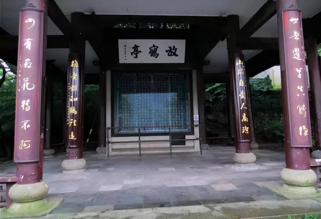 匾額字體_字匾內(nèi)容_匾額的字體