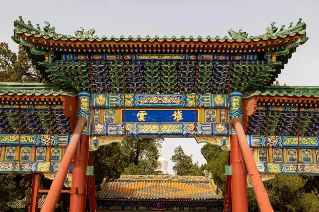北京牌匾牌歷史 中軸漫行 | 北海牌樓 沉淀百年之美
